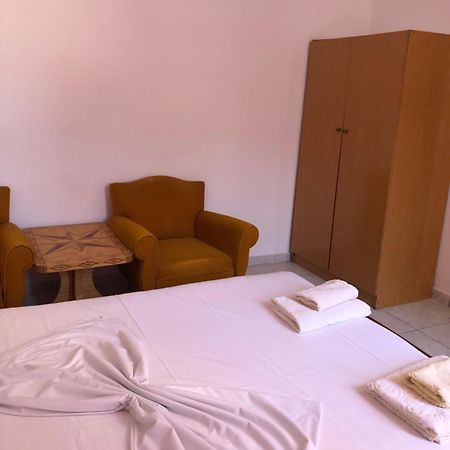 Sotiri Rooms Sarandë Exterior foto